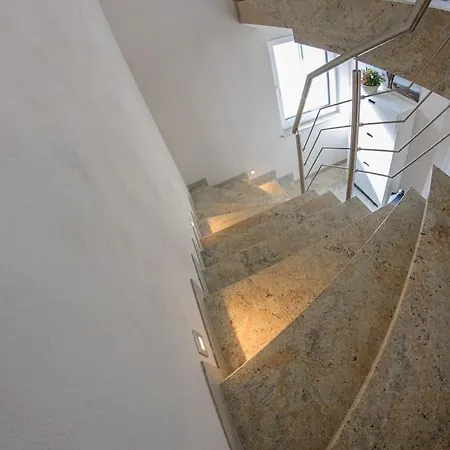 4 Sterne Rhoenland-erlebnis In - Auch Fuer Wanderreiter Bernshausen