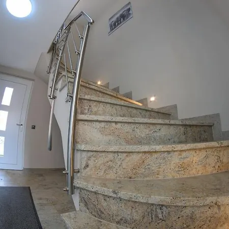 Apartament 4 Sterne Rhoenland-erlebnis In - Auch Fuer Wanderreiter *