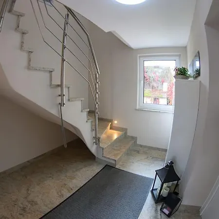 4 Sterne Rhoenland-erlebnis In - Auch Fuer Wanderreiter Apartment Bernshausen