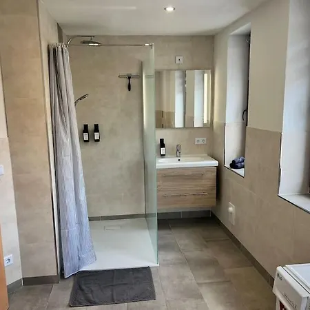 Apartment 4 Sterne Rhoenland-erlebnis In - Auch Fuer Wanderreiter *