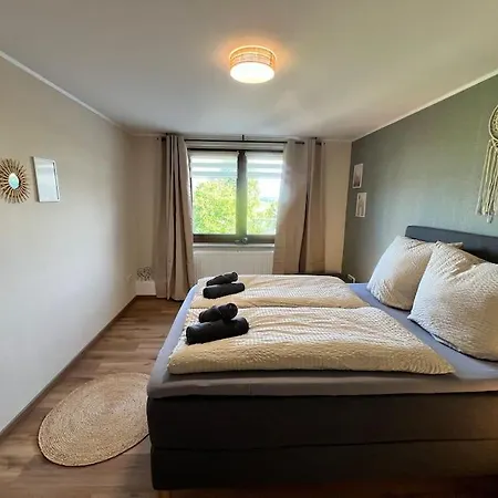 4 Sterne Rhoenland-erlebnis In - Auch Fuer Wanderreiter Apartment *
