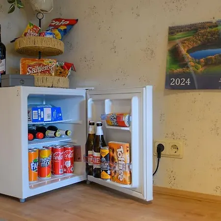 4 Sterne Rhoenland-erlebnis In - Auch Fuer Wanderreiter Apartment *