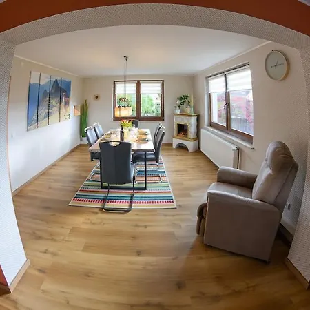 4 Sterne Rhoenland-erlebnis In - Auch Fuer Wanderreiter Apartment *
