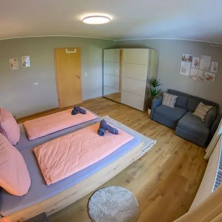 4 Sterne Rhoenland-erlebnis In - Auch Fuer Wanderreiter Apartment Bernshausen