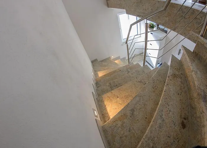 4 Sterne Rhoenland-erlebnis In - Auch Fuer Wanderreiter Bernshausen