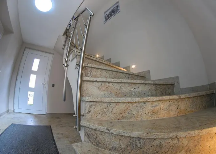 Apartman 4 Sterne Rhoenland-erlebnis In - Auch Fuer Wanderreiter *