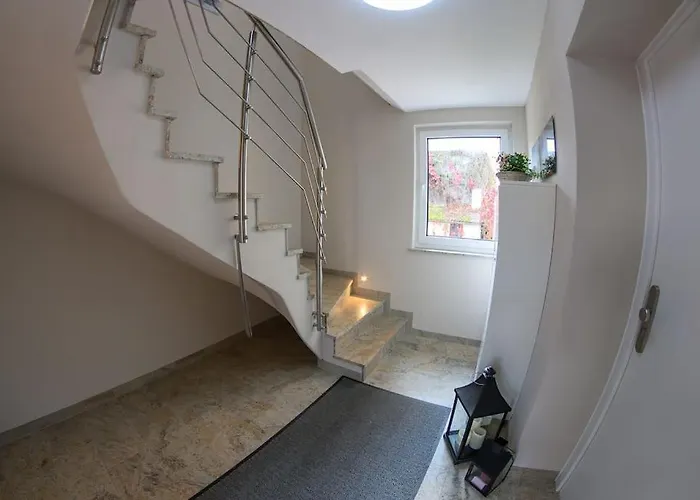 4 Sterne Rhoenland-erlebnis In - Auch Fuer Wanderreiter Apartman Bernshausen